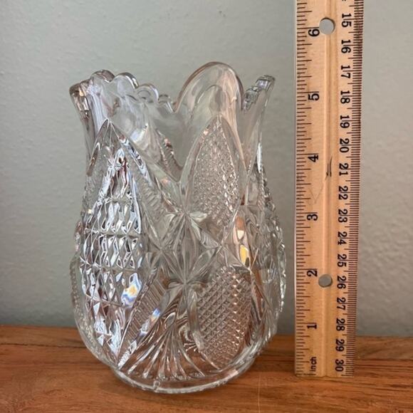 Vintage Early American Prescut Glass Celery Vase - Picture 4 of 8